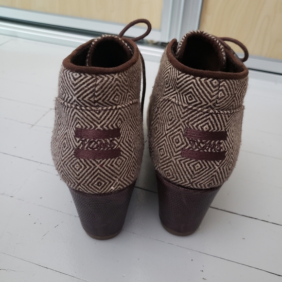 TOM'S Wedge Booties - Picture 3 of 5